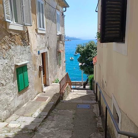 Apartment Zlatko , Ten Steps To The Sea Opatija Exterior photo