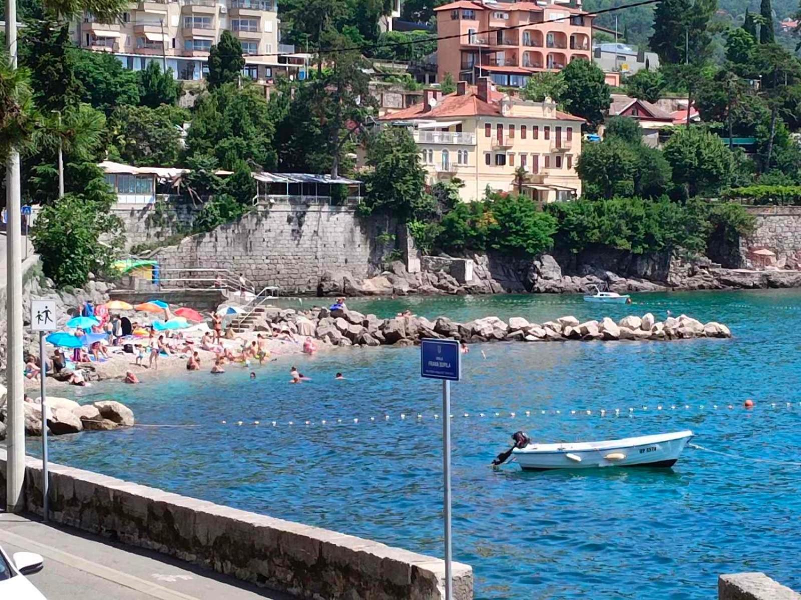 Apartment Zlatko , Ten Steps To The Sea Opatija Exterior photo